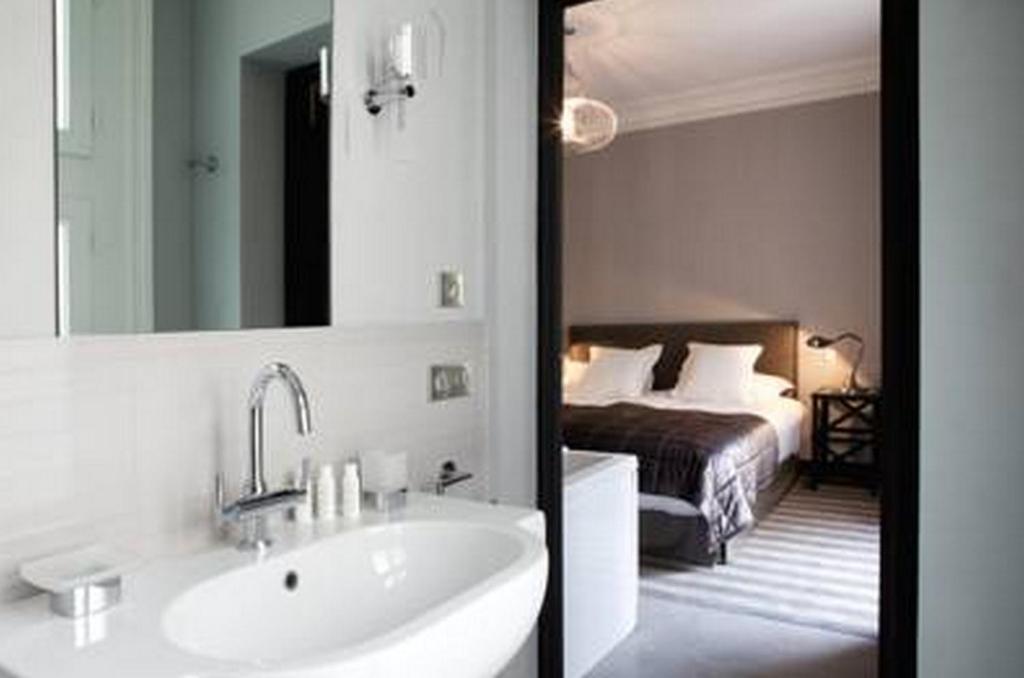 Le Paris Singulier Hotel Room photo